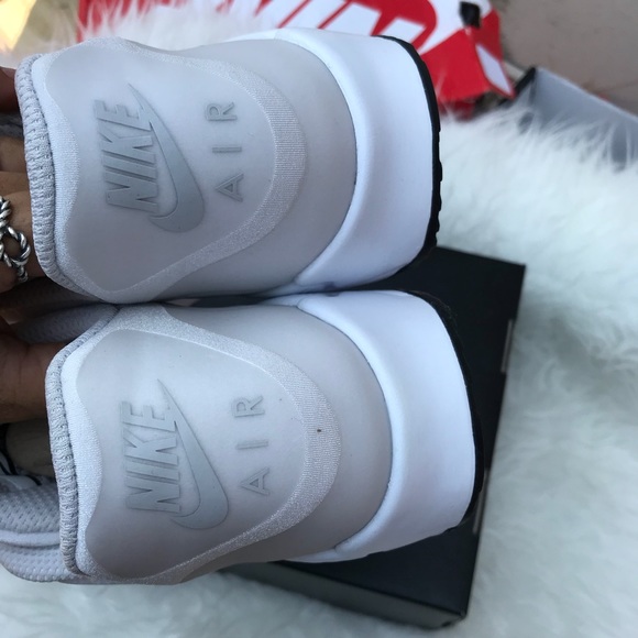 NIKE Authentic MENS Air max 90 Sz 9,10,10.5,11,12 - Picture 5 of 8